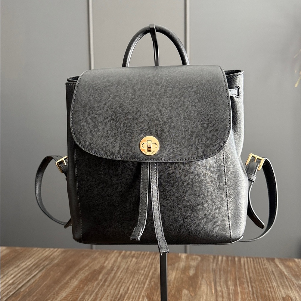 Michael Kors Rivington Medium Backpack in Black